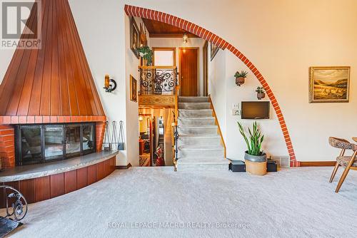 36 Maple Drive, Hamilton, ON - Indoor Photo Showing Other Room