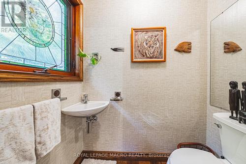 36 Maple Drive, Hamilton, ON - Indoor Photo Showing Bathroom
