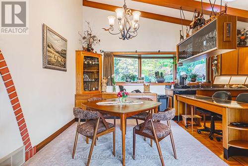 36 Maple Drive, Hamilton, ON - Indoor Photo Showing Dining Room