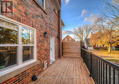 30 Dunbar Road S, Waterloo, ON - Outdoor