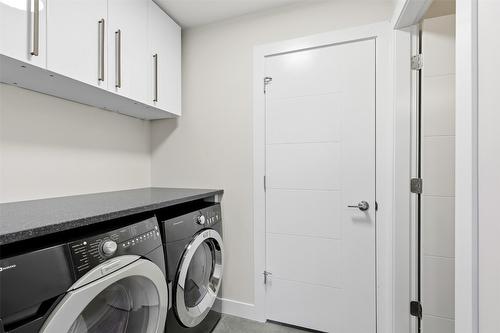 1623 Emerald Drive, Kamloops, BC - Indoor Photo Showing Laundry Room