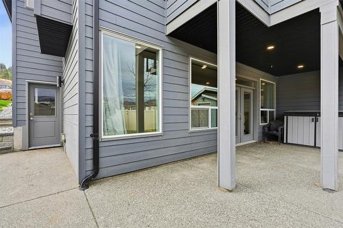 1623 Emerald Drive, Kamloops, BC - Outdoor With Exterior