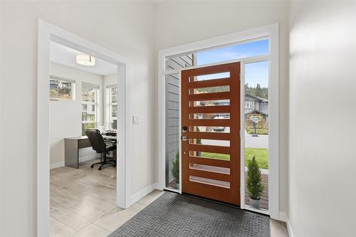 1623 Emerald Drive, Kamloops, BC - Indoor Photo Showing Other Room