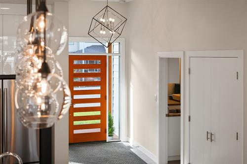 1623 Emerald Drive, Kamloops, BC - Indoor Photo Showing Other Room