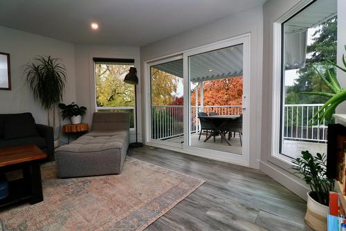 994 Tronson Drive, Kelowna, BC - Indoor