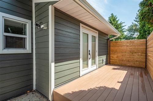 994 Tronson Drive, Kelowna, BC - Outdoor With Deck Patio Veranda With Exterior