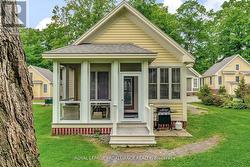 9 HOLLOW LANE  Prince Edward County (Athol Ward), ON K0K 1P0