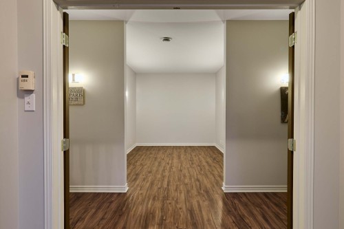 Salle de conférence - 5-444 Ch. De La Grande-Côte, Rosemère, QC - Indoor Photo Showing Other Room