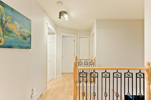 Corridor - 81 Rue Raymond, Magog, QC - Indoor Photo Showing Other Room