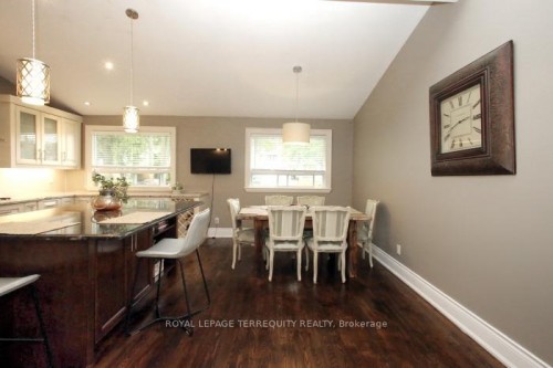 353 Kingsview Drive, Caledon, ON - Indoor Photo Showing Dining Room