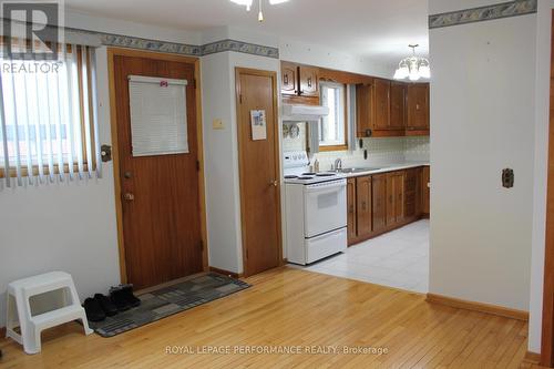 408 Beach Avenue, Cornwall, ON - Indoor Photo Showing Kitchen
