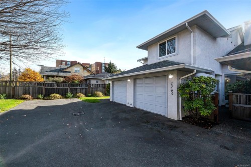1769 Bay St, Victoria, BC 