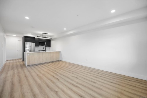 505-45 Haliburton St, Nanaimo, BC - Indoor Photo Showing Kitchen