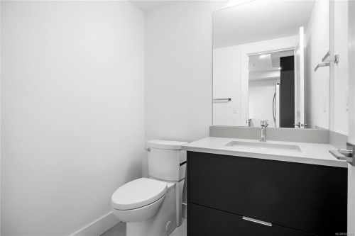 505-45 Haliburton St, Nanaimo, BC - Indoor Photo Showing Bathroom