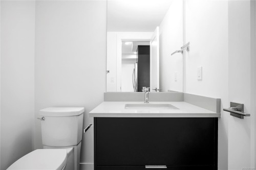 505-45 Haliburton St, Nanaimo, BC - Indoor Photo Showing Bathroom