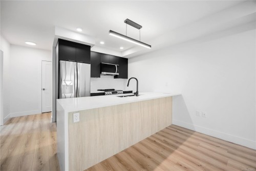 505-45 Haliburton St, Nanaimo, BC - Indoor Photo Showing Kitchen