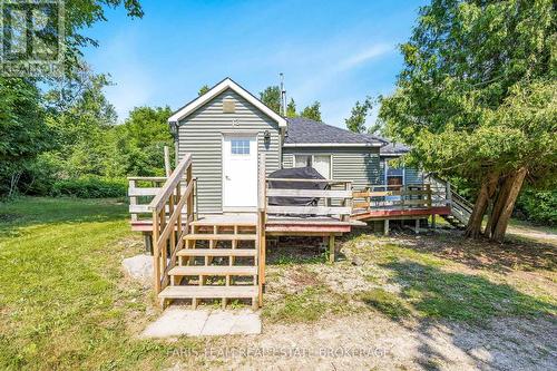 13 ARTHUR STREET  Collingwood, ON L9Y 3Z1