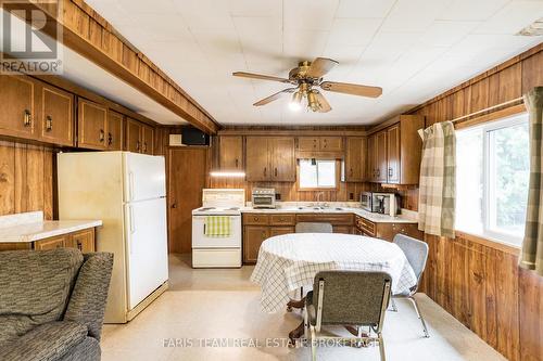 13 Arthur Street, Collingwood, ON - Indoor Photo Showing Kitchen