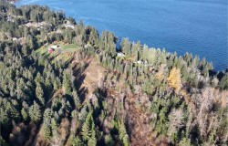 Lt B Island Hwy SOUTH Campbell River, BC V9W 1C3