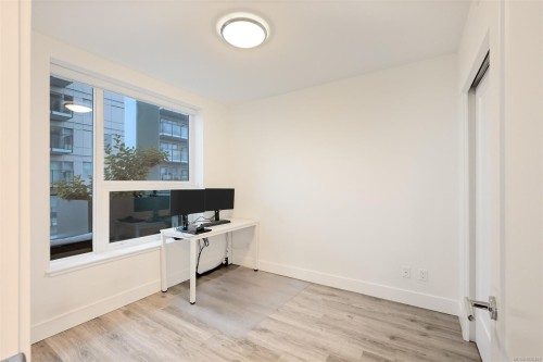 1006-777 Herald St, Victoria, BC - Indoor Photo Showing Other Room