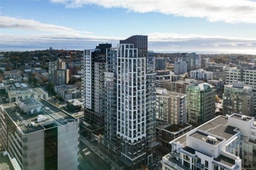 1006-777 Herald St, Victoria, BC - Outdoor With View