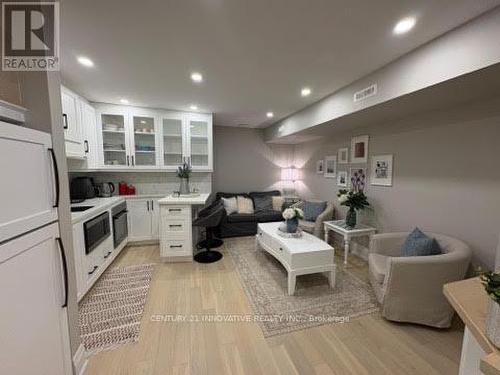 20 Bsmt - 275 Manse Road, Toronto, ON - Indoor