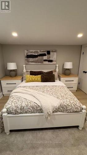 20 Bsmt - 275 Manse Road, Toronto, ON - Indoor Photo Showing Bedroom