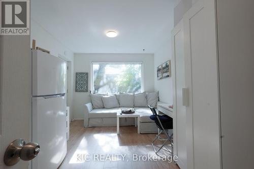 Private 2nd self-contained unit w/separate entrnce - 249 Tampico Road, Richmond Hill, ON - Indoor