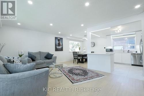 Bright,renovated open-concept living & dining area - 249 Tampico Road, Richmond Hill, ON - Indoor Photo Showing Living Room