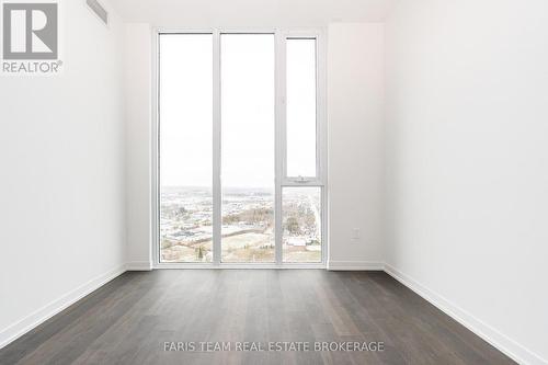 3301 - 39 Mary Street, Barrie, ON - Indoor Photo Showing Other Room