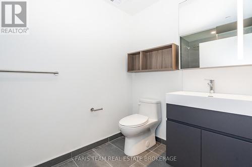 3301 - 39 Mary Street, Barrie, ON - Indoor Photo Showing Bathroom