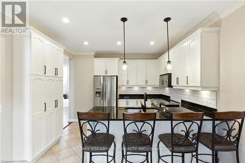 11 Silverspring Crescent, Hamilton, ON - Indoor Photo Showing Kitchen