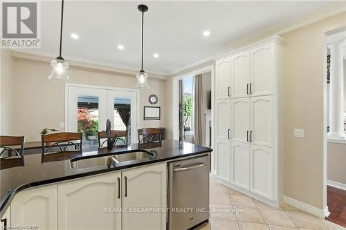 11 Silverspring Crescent, Hamilton, ON - Indoor Photo Showing Kitchen With Double Sink