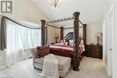 11 Silverspring Crescent, Hamilton, ON - Indoor Photo Showing Bedroom