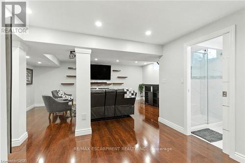 11 Silverspring Crescent, Hamilton, ON - Indoor