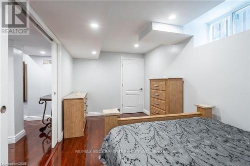 11 Silverspring Crescent, Hamilton, ON - Indoor Photo Showing Bedroom