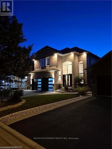 11 Silverspring Crescent, Hamilton, ON - Outdoor