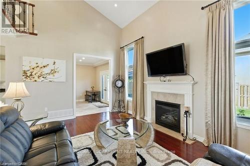 11 Silverspring Crescent, Hamilton, ON - Indoor Photo Showing Living Room With Fireplace