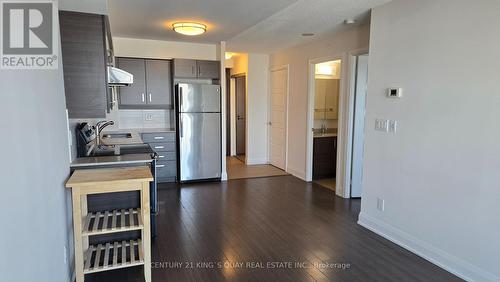 1208 - 1 Uptown Drive, Markham, ON - Indoor Photo Showing Kitchen