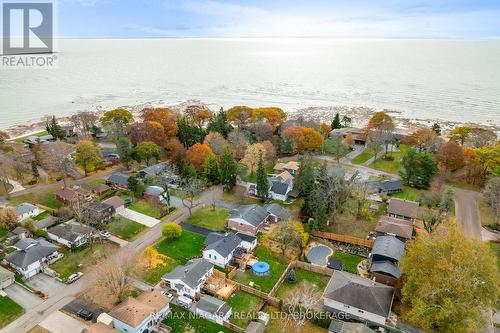 16 Walnut Street, Port Colborne (Sugarloaf), ON - Outdoor With Body Of Water With View