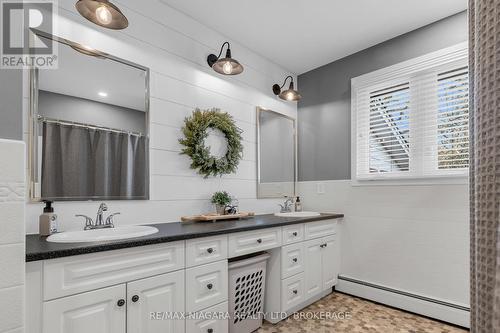 16 Walnut Street, Port Colborne (Sugarloaf), ON - Indoor Photo Showing Bathroom