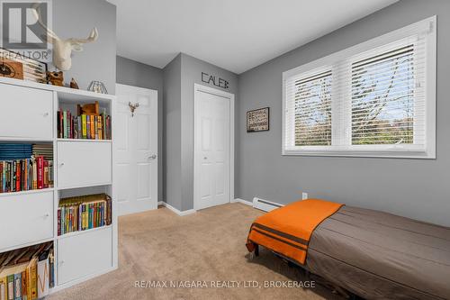 16 Walnut Street, Port Colborne (Sugarloaf), ON - Indoor Photo Showing Bedroom