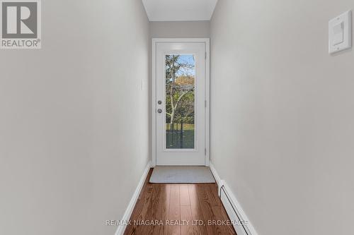 16 Walnut Street, Port Colborne (Sugarloaf), ON - Indoor Photo Showing Other Room