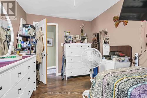725 Gloucester Street N, Cornwall, ON - Indoor Photo Showing Bedroom