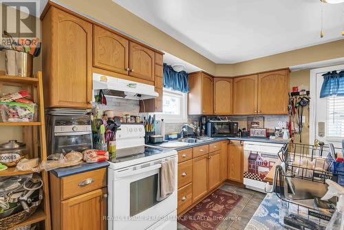 725 Gloucester Street N, Cornwall, ON - Indoor Photo Showing Kitchen