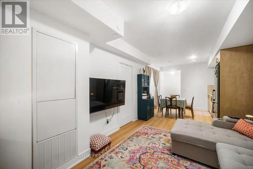 2413 - 2545 Simcoe Street N, Oshawa, ON - Indoor Photo Showing Living Room