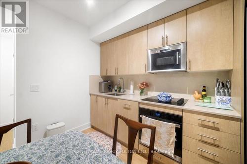 2413 - 2545 Simcoe Street N, Oshawa, ON - Indoor Photo Showing Kitchen