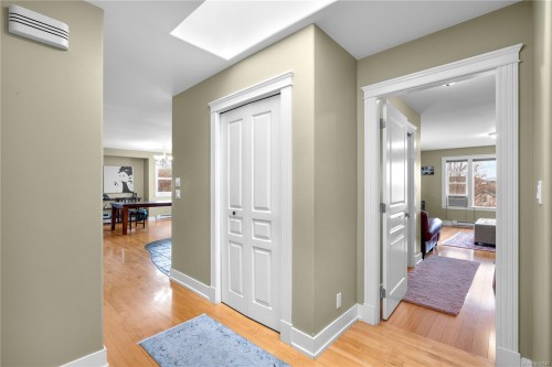 4012 Rainbow St, Saanich, BC 