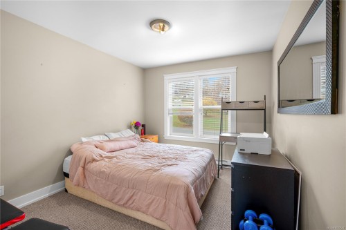 4012 Rainbow St, Saanich, BC 