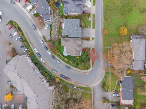 4012 Rainbow St, Saanich, BC 